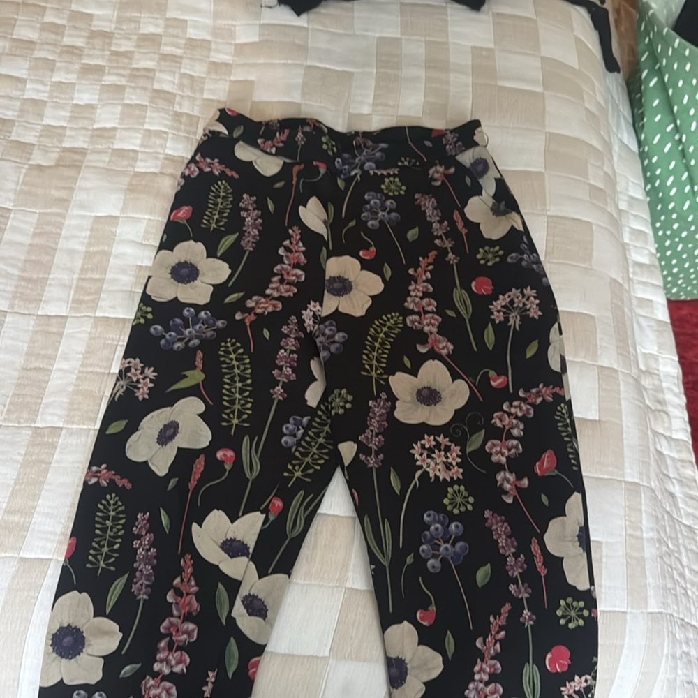 Black Milk cuffed pant, size small - Picture 4 of 7